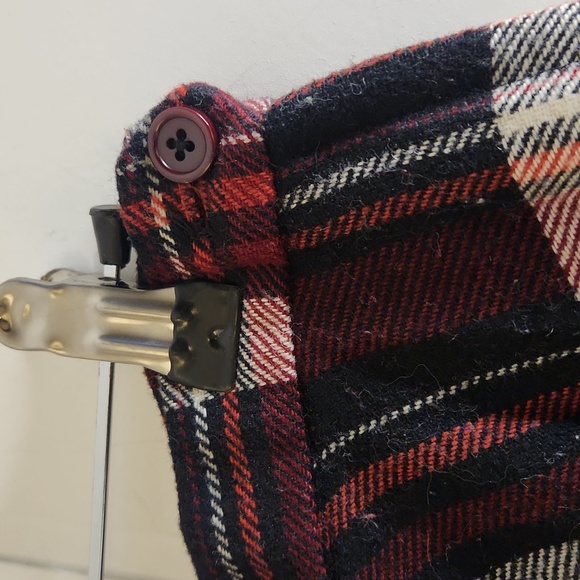 Plaid A-Line Skirt - Red and Black. Vintage Wool Academia Midi Skirt - Picture 4 of 12